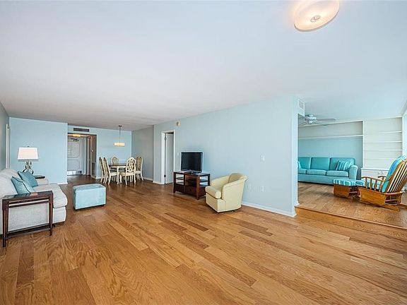 5th image of 5130 BRITTANY DRIVE S #202