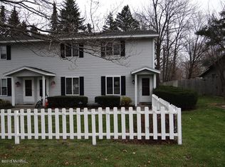 39 Ellis St #5, Douglas, MI 49406