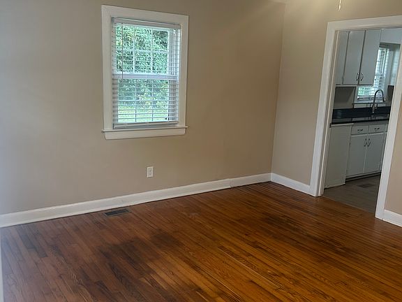 3rd image of 514 E 1st St #5