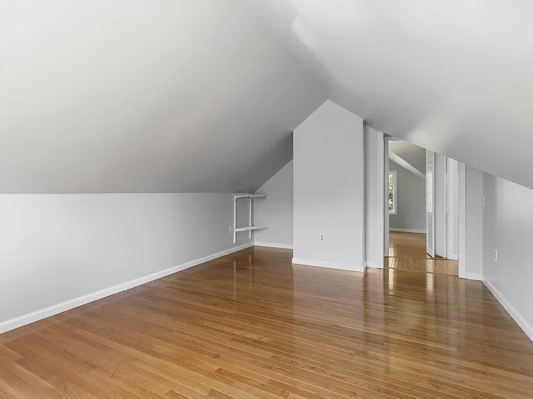 8 Locust Ln #4 — Photo 29