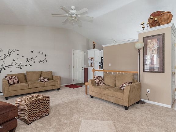 3rd image of 1660 Lancelot Ct