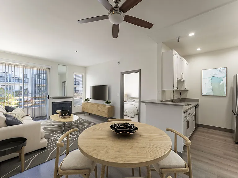 Sierra Fountain Apartments — Photo 1