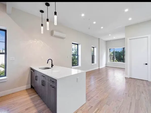 441 Myrtle Avenue image 1 of 12