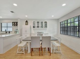 146 Weybridge Circle #B, Royal Palm Beach, FL 33411