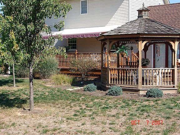Deck & Gazebo