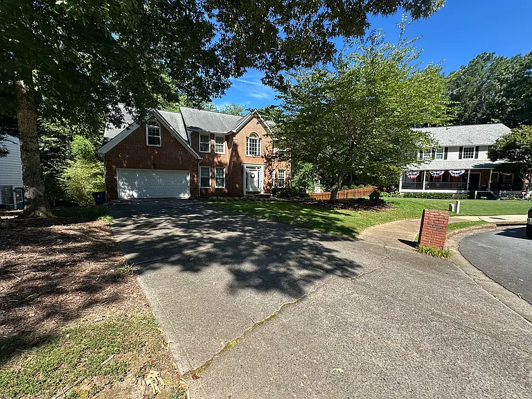 Pinehollow Ct — Photo 75