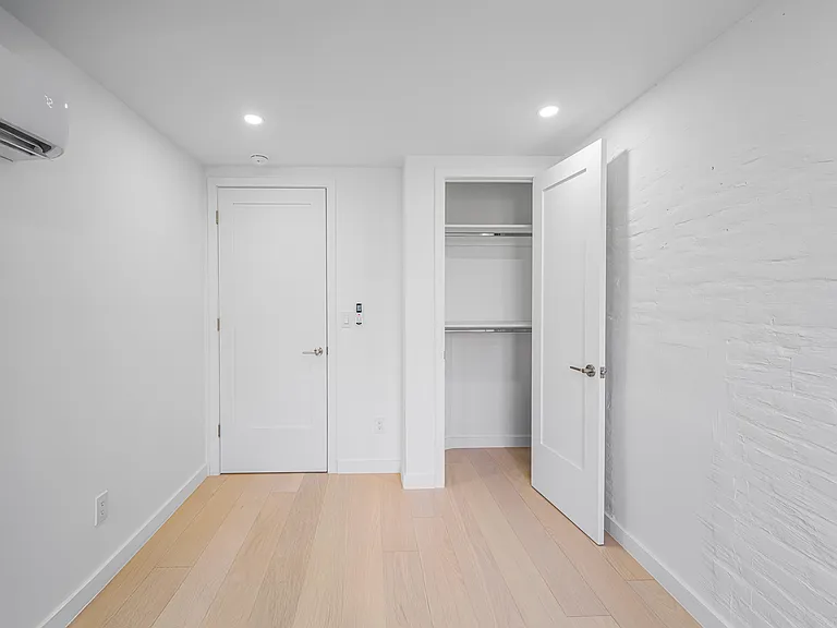 243 E 31st St #1 — Photo 6
