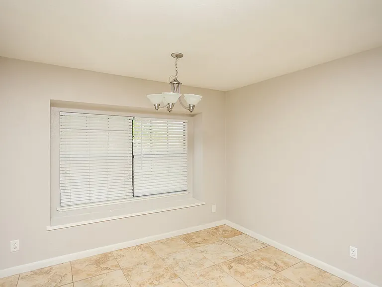458 Rainier St — Photo 7