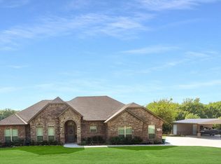 501 Wooded Way, Azle, TX 76020