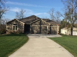 16111 Eastwood Cir, Pleasant Hill, MO 64080