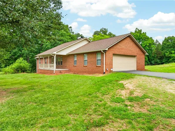 8976 Us Highway 64 W, Trinity, NC 27370