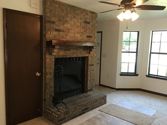 5th image of 3715 Donovan Dr