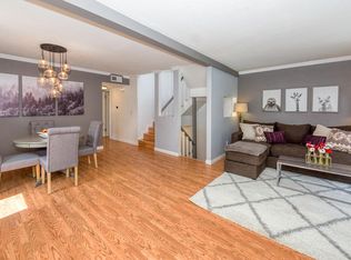 2040 Los Feliz Dr, Thousand Oaks, CA 91362