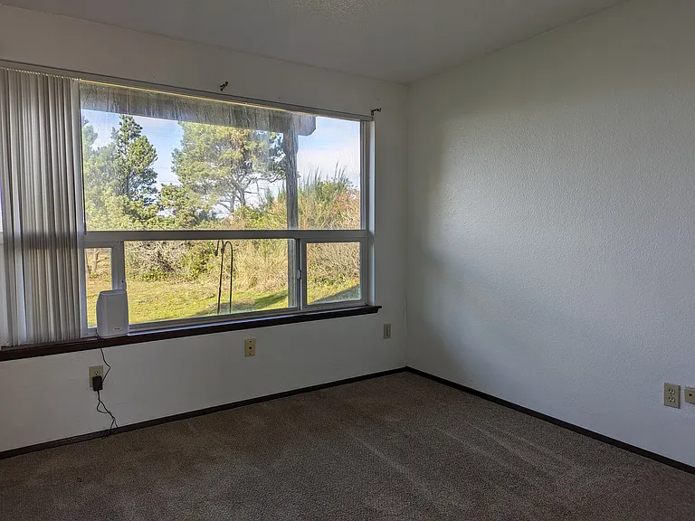 1008 Inglewood Ct SW #B — Photo 13