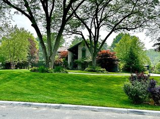 2553 Olde Brookside Rd, Toledo, OH 43615