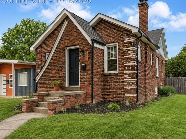 200 Pinecrest Dr, Ferndale, MI 48220