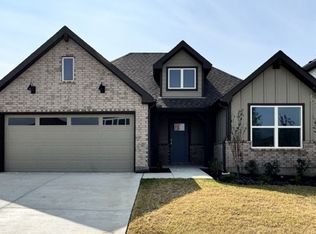 10857 Black Onyx Dr, Fort Worth, TX 76036