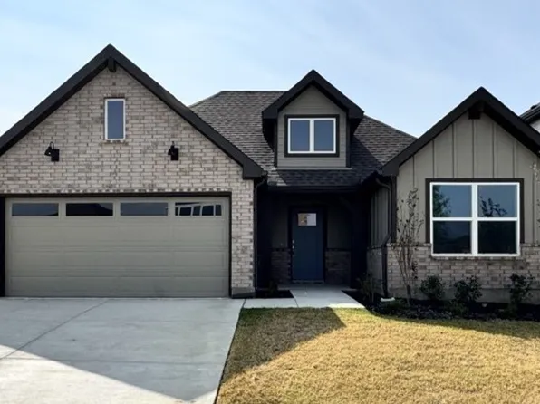 10857 Black Onyx Dr, Fort Worth, TX 76036
