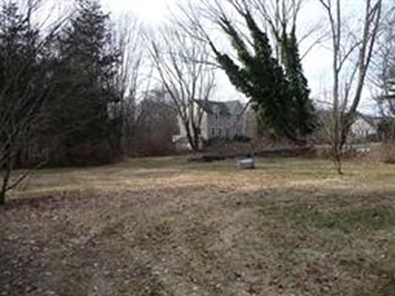 5th image of 115 Crescent St