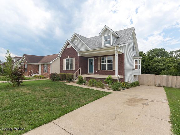 3rd image of 6721 Currington Cir