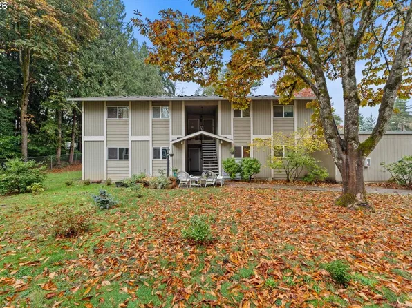 6610 SW Terri Ct APT 10, Portland, OR 97225