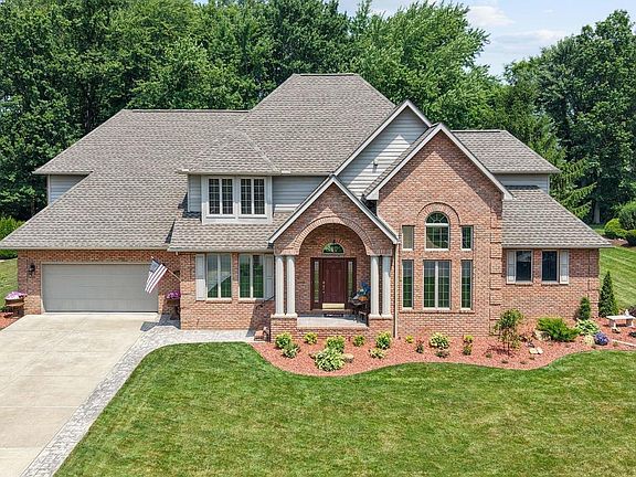 4th image of 2807 Woodside Dr