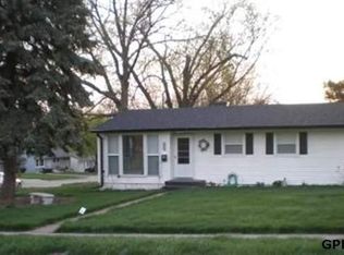 1404 N 76th St, Omaha, NE 68114