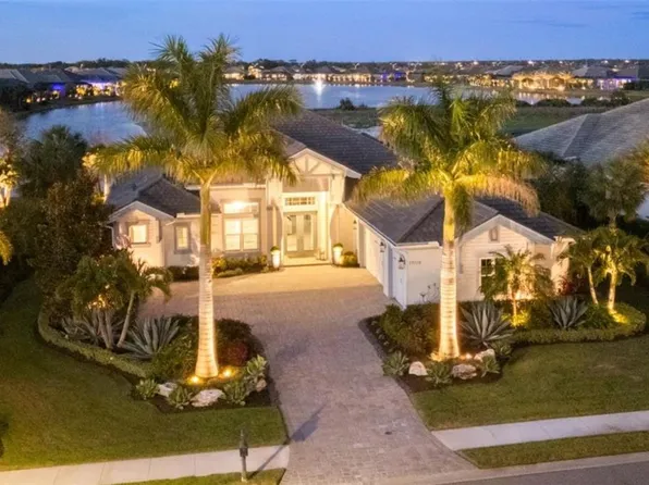17115 Salerno Dr, Lakewood Ranch, FL 34202