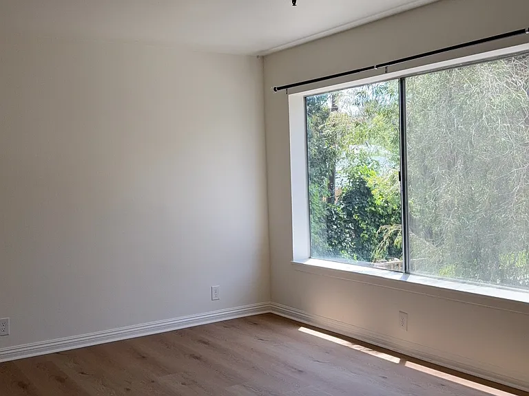 620 N Mar Vista Ave — Photo 5