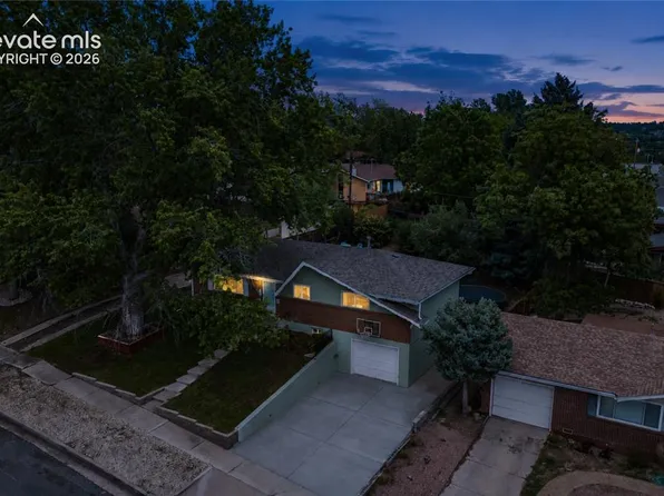 1911 Berkshire Ln, Colorado Springs, CO 80909