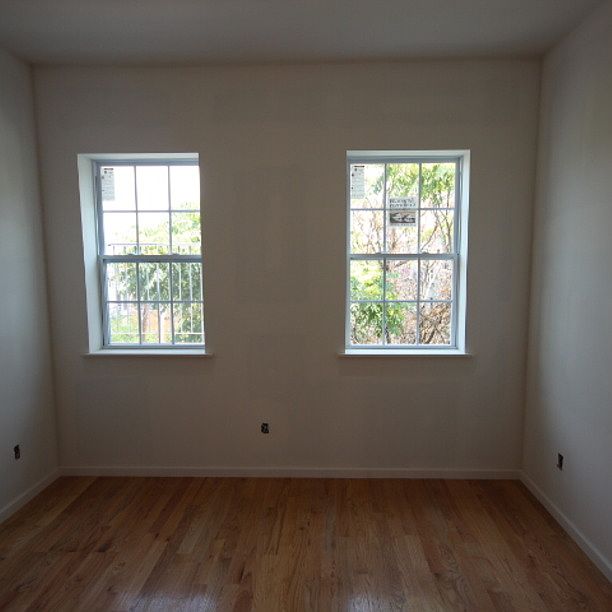 2nd image of 203 Wilson Ave APT 2L
