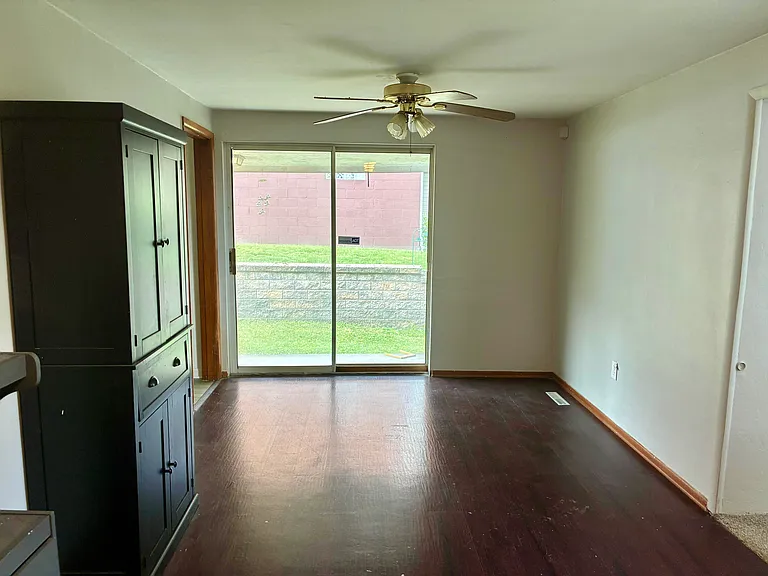 144 General Braddock Dr — Photo 21