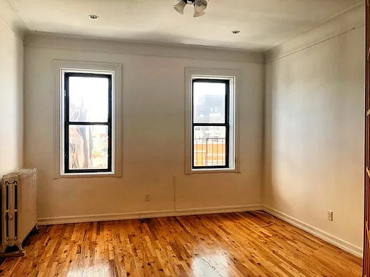 Rented by Friedman Roth Realty | media 23