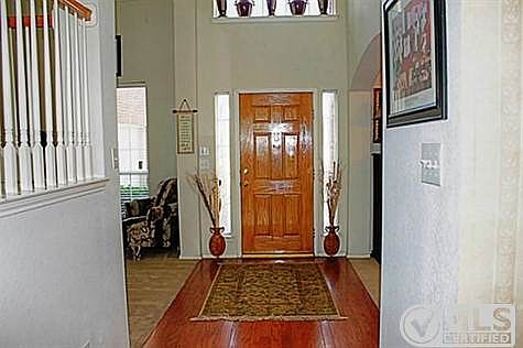 2nd image of 808 Magnolia Trl