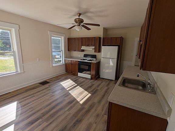 2nd image of 358-360 Fairmount St #2