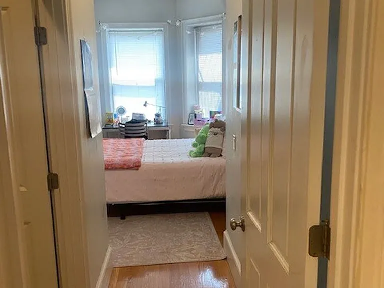 1089 Beacon St #3R — Photo 15