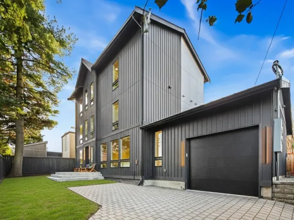 7358 33rd Avenue NE, Seattle, WA 98115