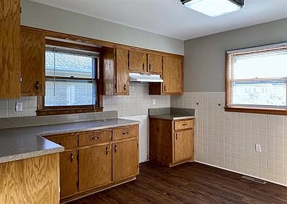 4th image of 5647 N 67th St #14108755