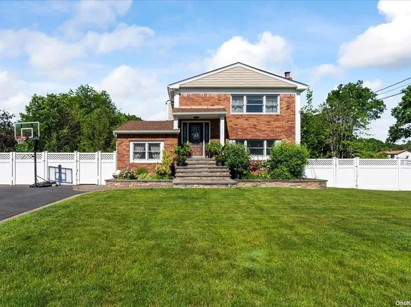 1000 Montauk Avenue, Islip Terrace, NY 11752