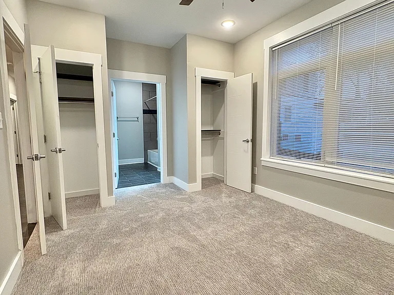 124 Vernon Ave #102 — Photo 14