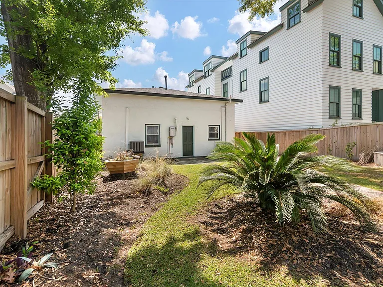 20 Reid St #A — Photo 26