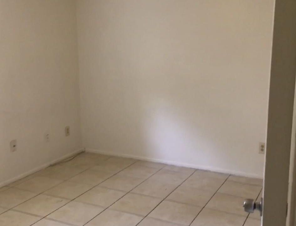 1st image of 860 E Church Ave