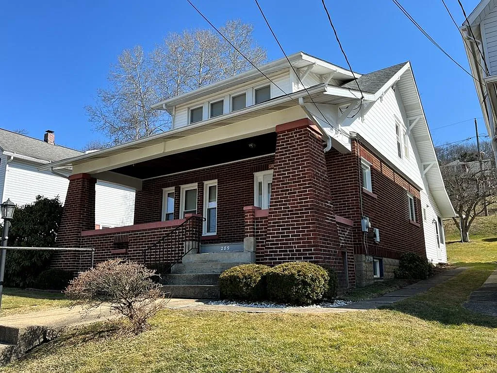 289 Cedar Ave photo 1