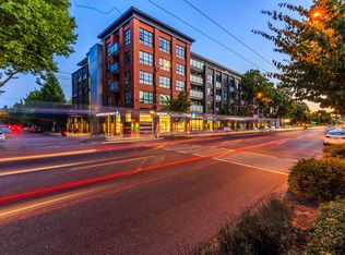 2525 Carnarvon St #315, Vancouver, BC V6K 0C6