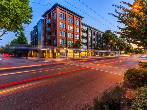 2525 Carnarvon St #319, Vancouver, BC V6K 0C6