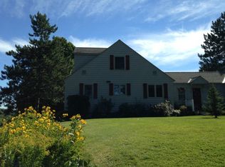 142 Huntington Rd, Henniker, NH 03242