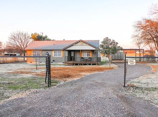 1725 Rangeway Dr, Joshua, TX 76058