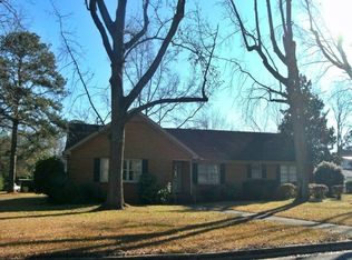506 Cherry St, Selma, NC 27576