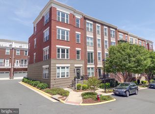 11698 Sunrise Square Pl, Reston, VA 20191