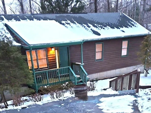 1086 W Daffodil Rd, Ruckersville, VA 22968